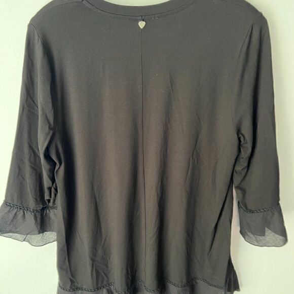 𝅺EUC Riani top, Size 10, Black and Flowy - Picture 2 of 9